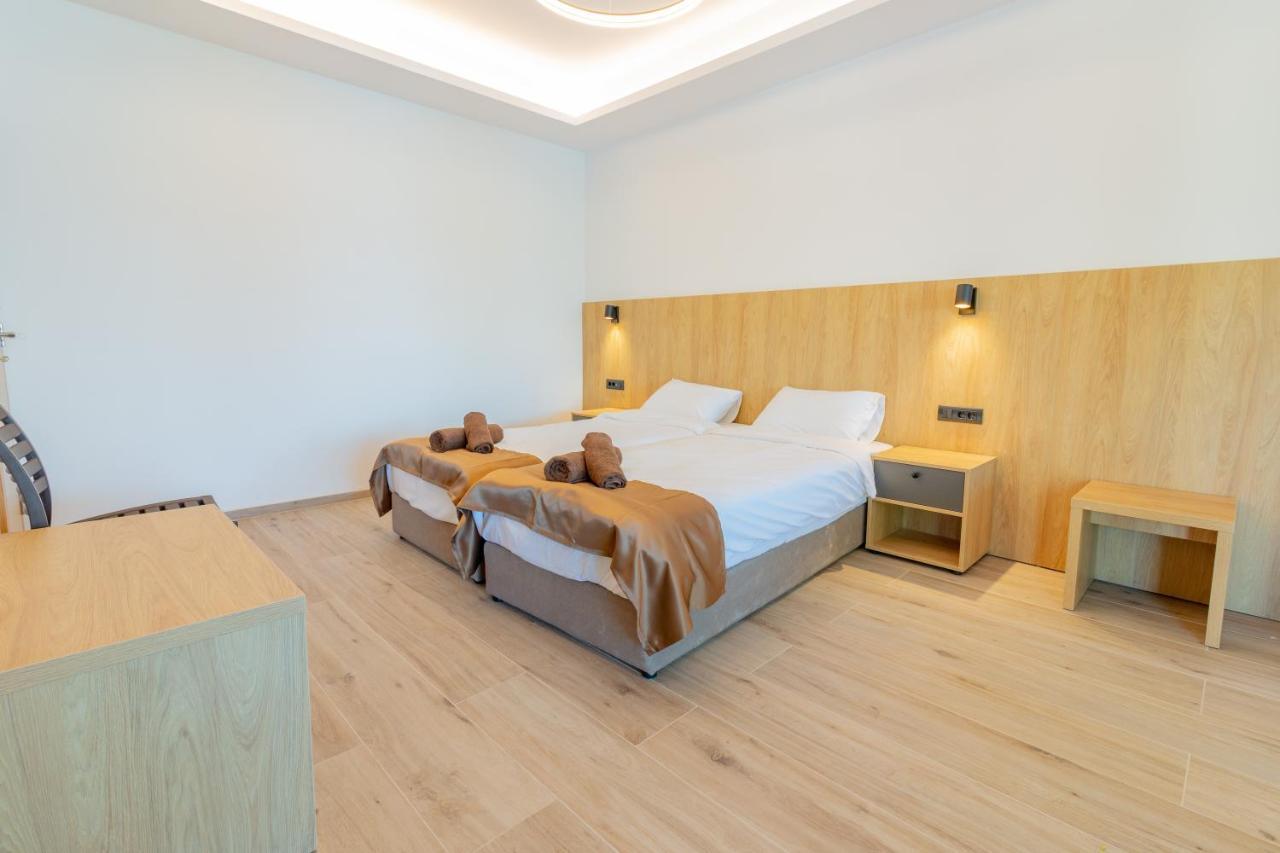 Lago Hotel 4* Lagadin